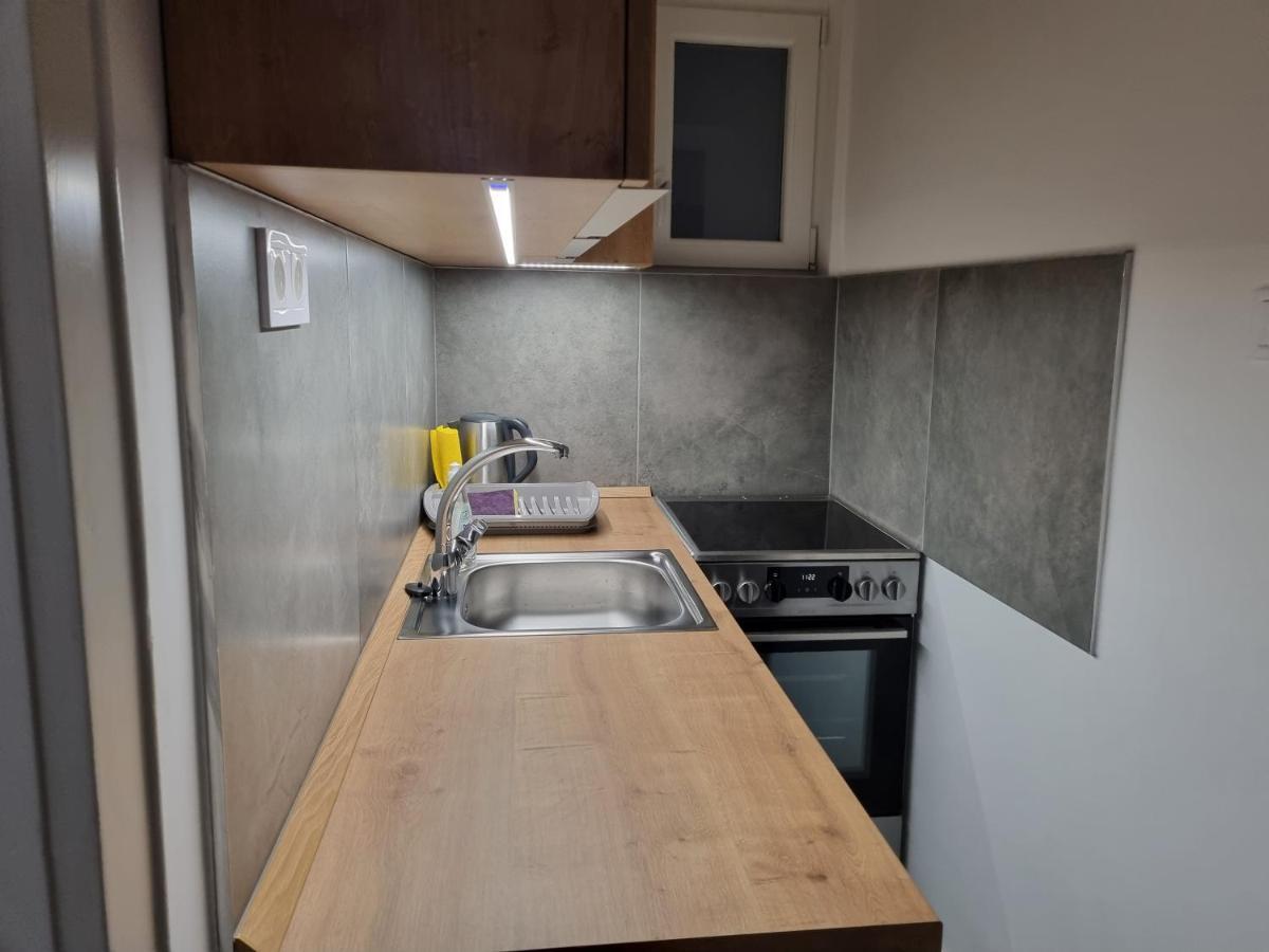 Downtown Studio Apartman Pecs Luaran gambar