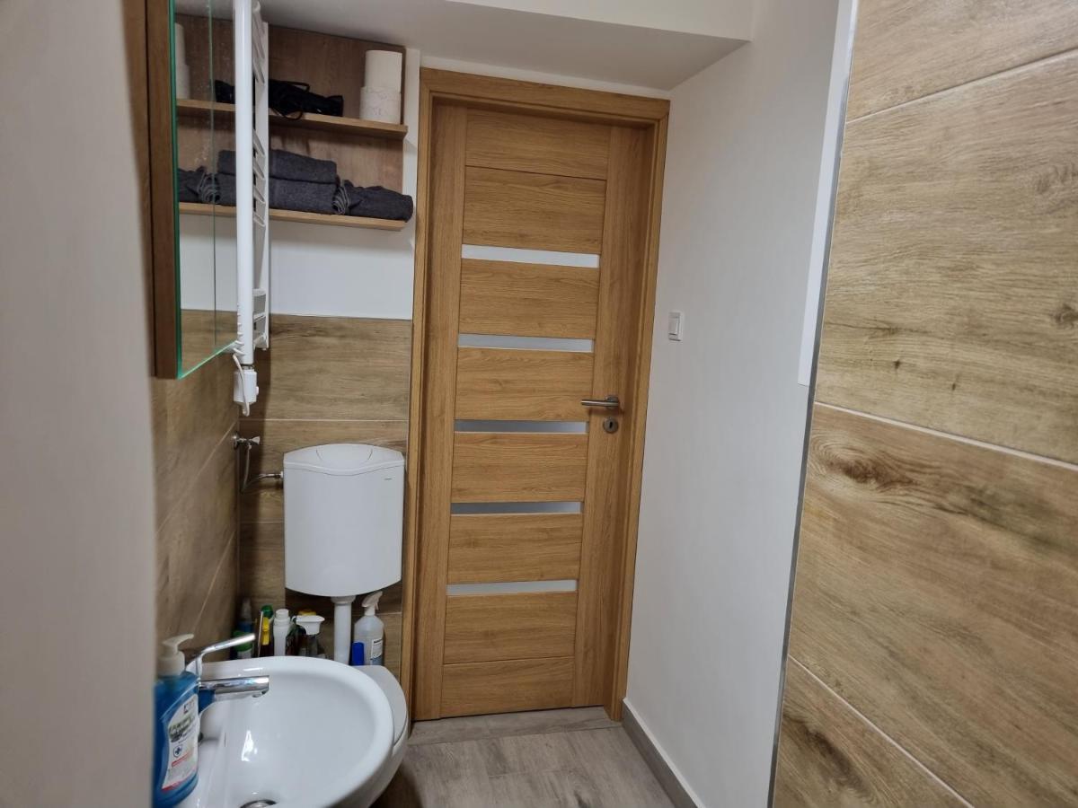 Downtown Studio Apartman Pecs Luaran gambar
